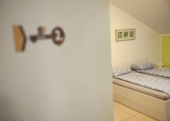 Nastanitev v družini Klik Postojna